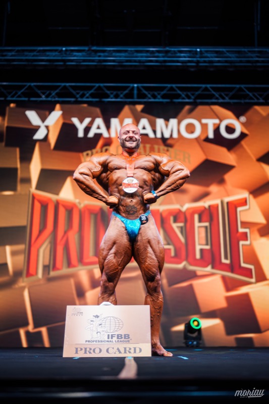 Pro Muscle IFBB Pro Card